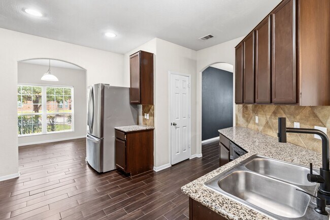 Building Photo - 18715 Windy Stone Dr