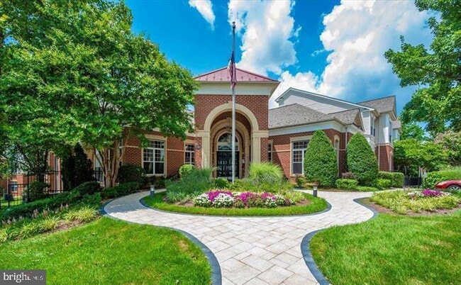 Building Photo - 11325 Aristotle Dr