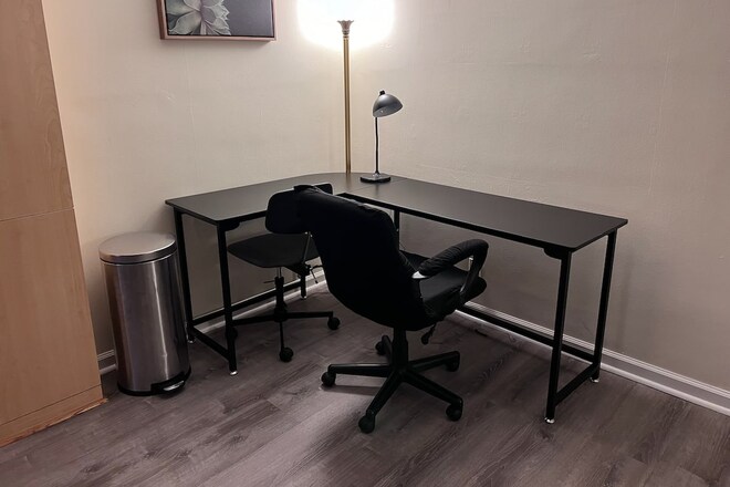 desk area with wireless charger - 1420 N St NW