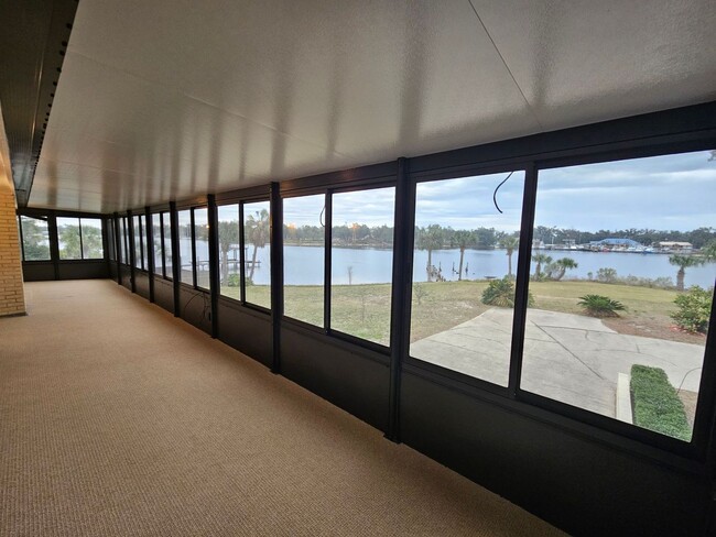 Building Photo - Peaceful, Entertainer's Dream on the Water...