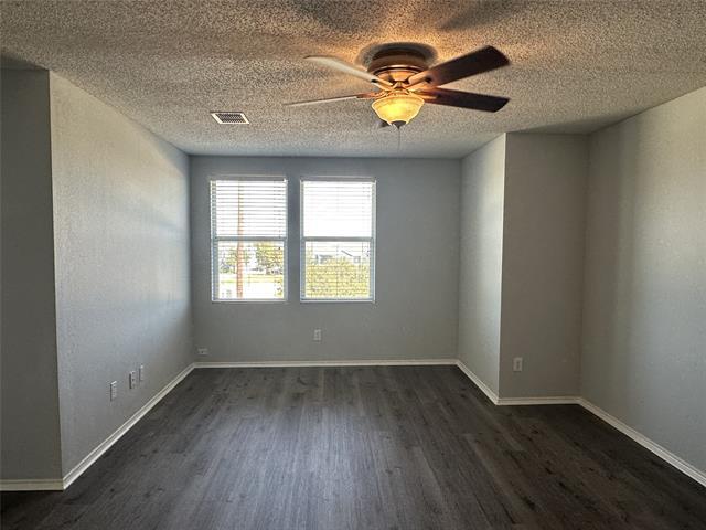 Building Photo - 1744 Hickory Creek Ln