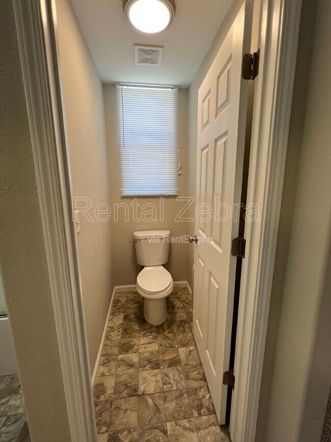 Building Photo - 335 Tashima Dr