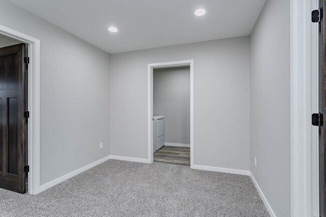 Building Photo - 3506 Green Pastures Ln
