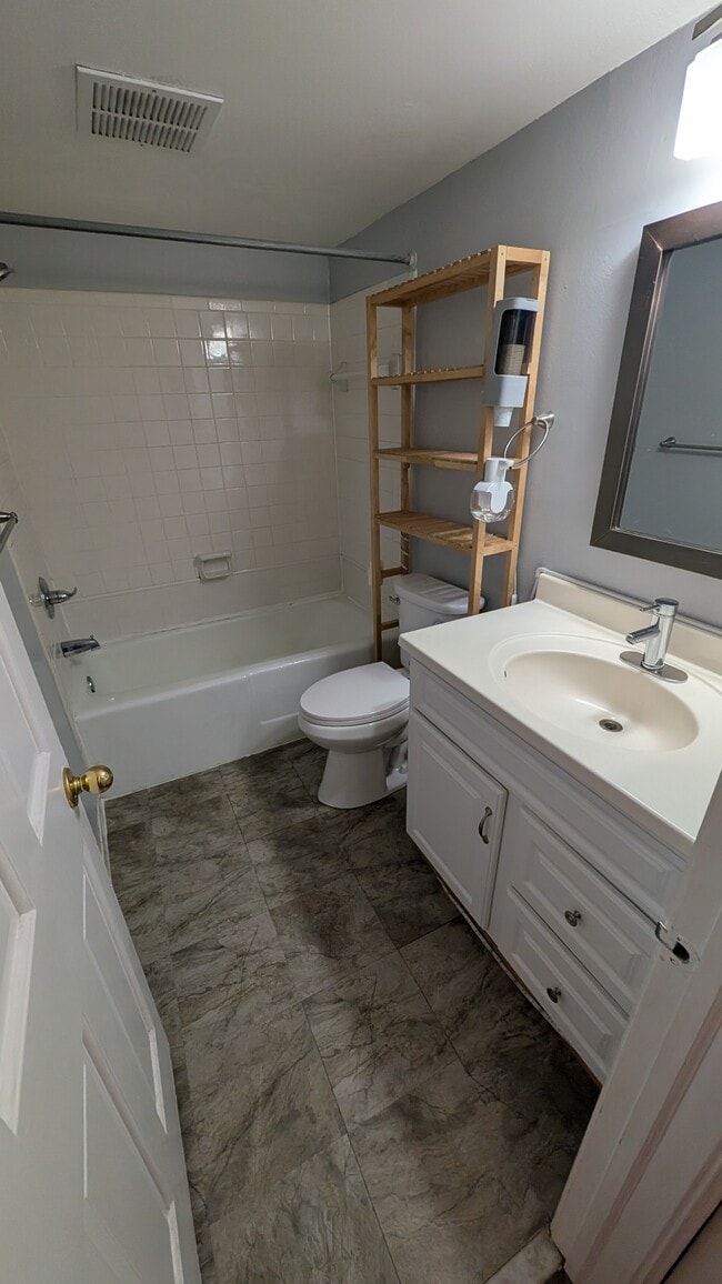 Bathroom - 7621 Provincial Dr