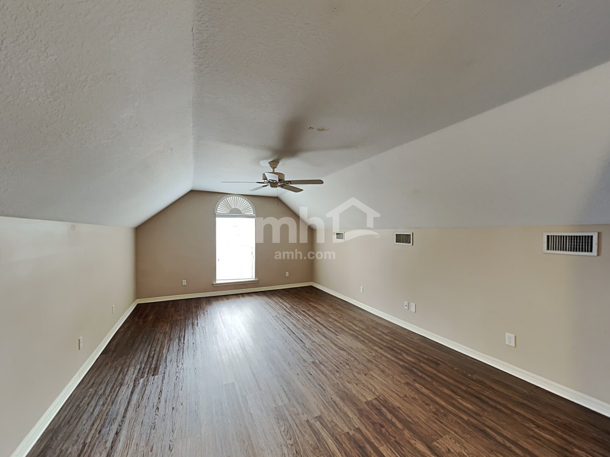 Building Photo - 6648 Thackston Dr