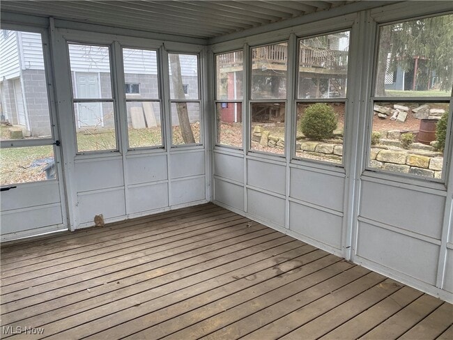 Building Photo - 103 Wallace St