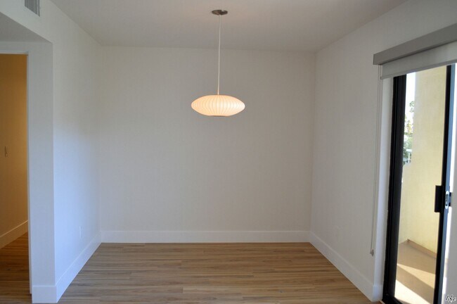 Building Photo - Canyon Granada,Unfurnished,Long Term