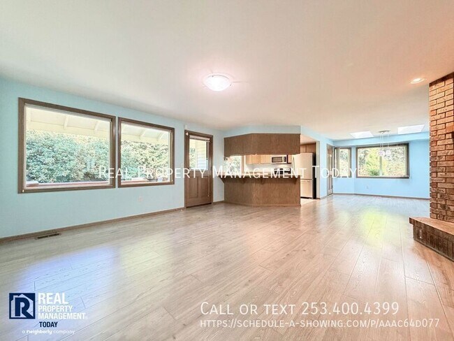 Building Photo - 6319 46th St Ct W