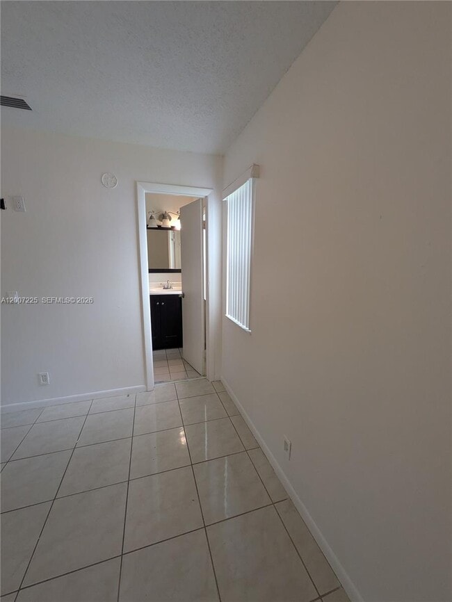 Building Photo - 8033 NW 41 Ct