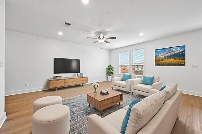 Building Photo - 433 Bristlecone Bend