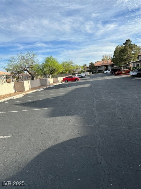 Building Photo - 2606 S Durango Dr