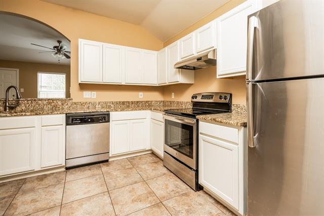 Building Photo - 1611 Emily Ln