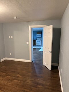 Building Photo - Just minutes away from Fremont St. Experience