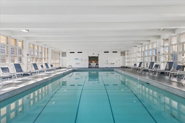 Building Photo - 535 N Michigan Ave