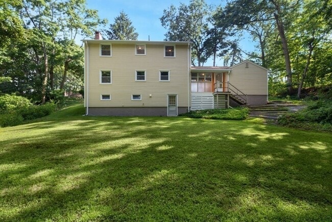 Building Photo - 1299 Old Worcester Rd