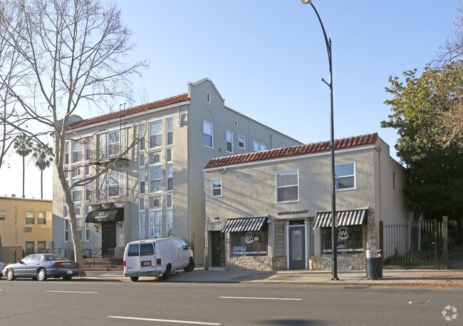 Building Photo - Metro Walk Apartments