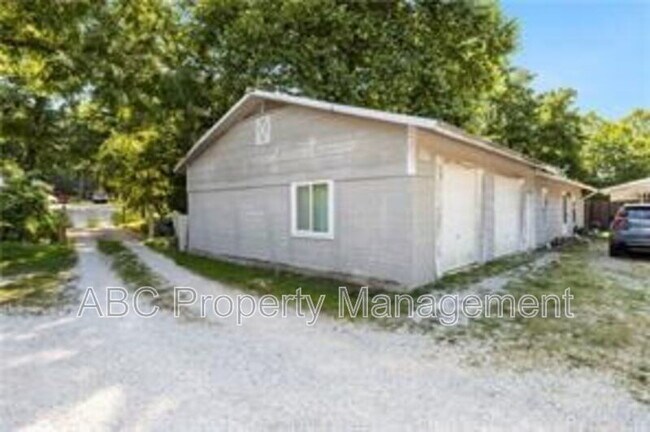 Building Photo - 15399 AR-12