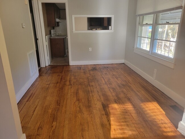 Building Photo - 2423 Wheeless Rd