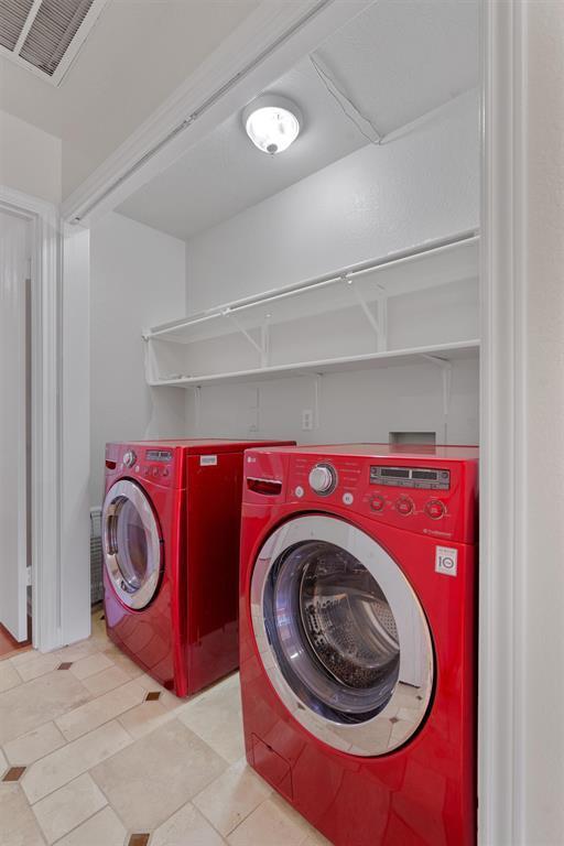 Building Photo - 902 Rocking Spur Cove