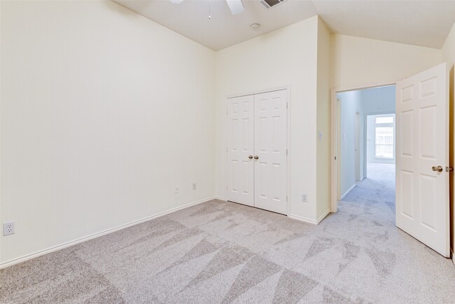 Building Photo - 16206 Waiting Spring Cir
