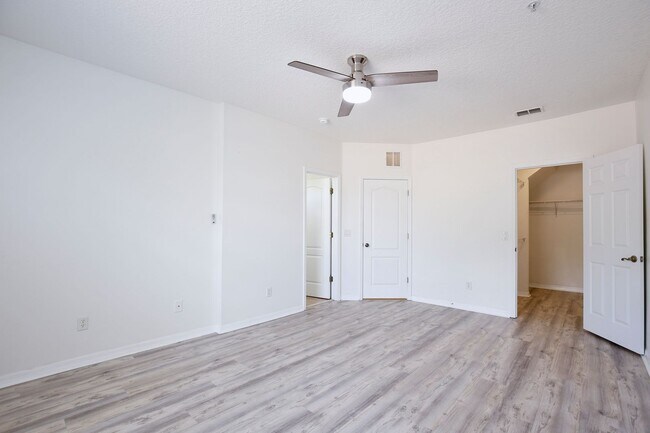 Building Photo - 696 Seabrook Ct