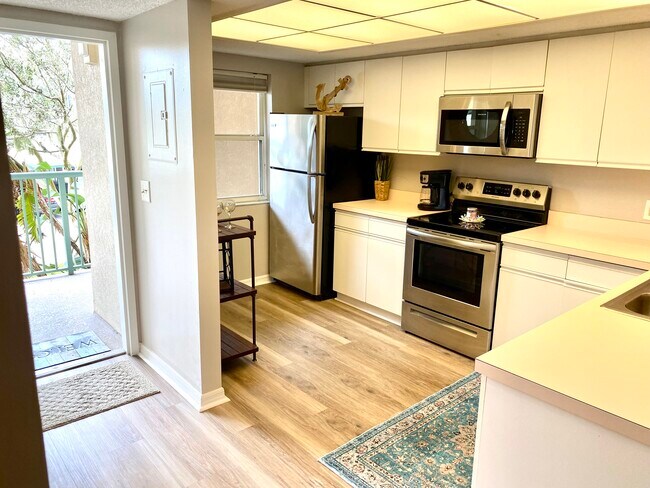 Building Photo - 2320 Terra Ceia Bay Blvd