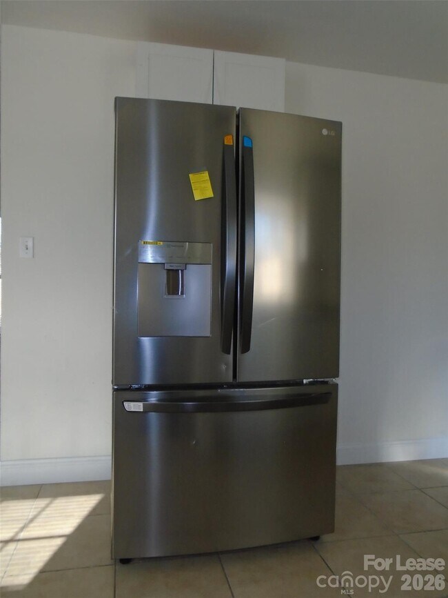 Building Photo - 1111 Belmont Ave