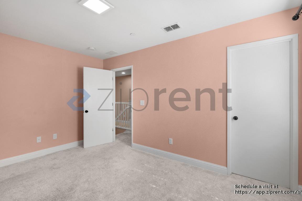 Building Photo - 7517 Hazelton Way