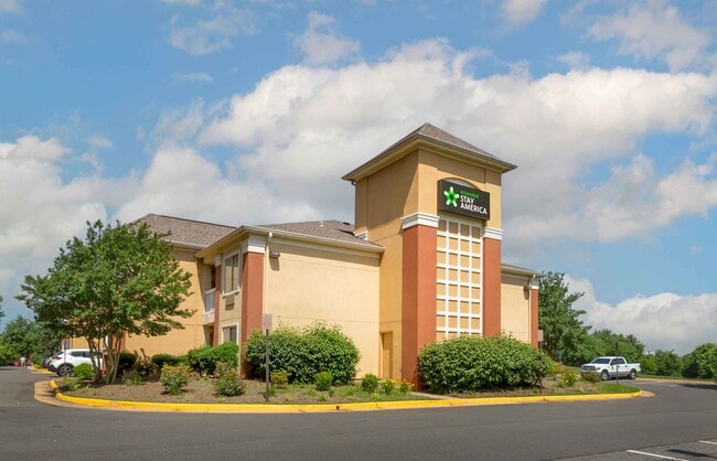 Building Photo - 45345 Catalina Ct