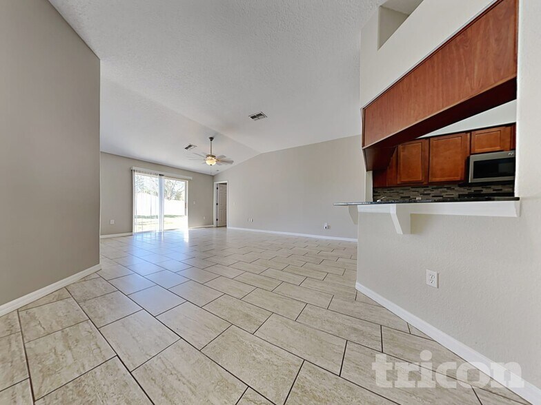 Building Photo - 4671 Sheringham Ct