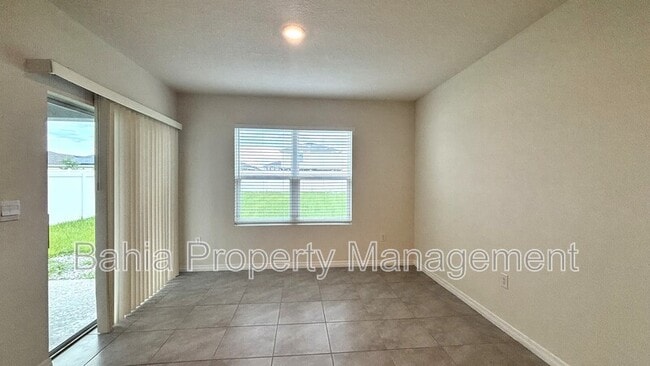 Building Photo - 1578 Dalehurst Lane