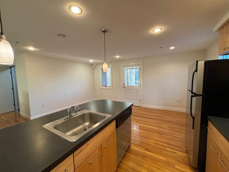 Building Photo - 1110 Massachusetts Ave