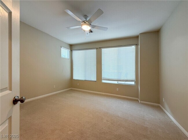 Building Photo - 7673 French Springs st'