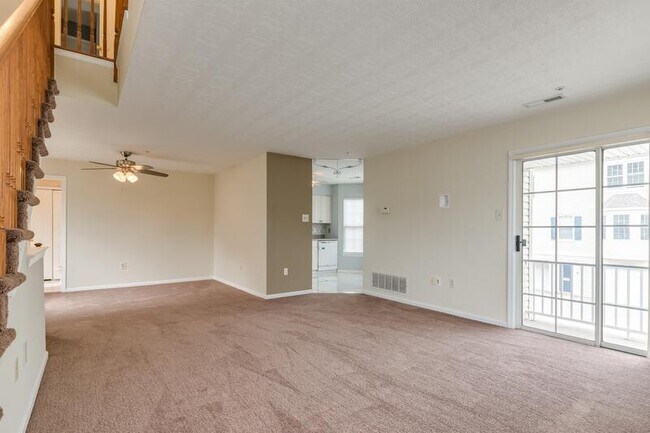 Building Photo - 5806 Riverfront Dr