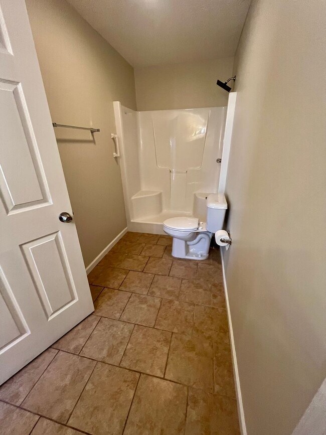 Building Photo - Quiet Neighborhood Charm with Everyday Con...