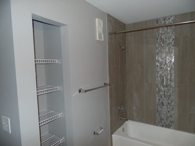 Building Photo - 3350 Pinewalk Dr N