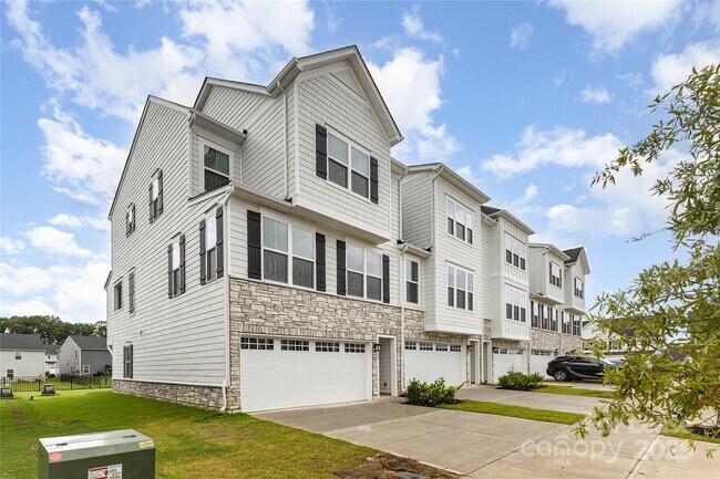 Building Photo - 5069 Grain Orchard Rd