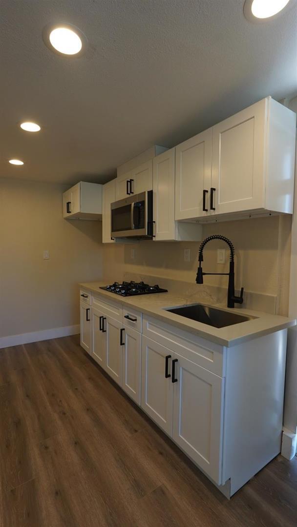 Building Photo - 5650 San Vincente Way