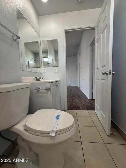 Building Photo - 3324 W Jackson St