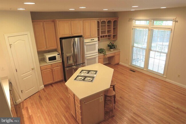 Building Photo - 10549 Tuckerman Heights Cir