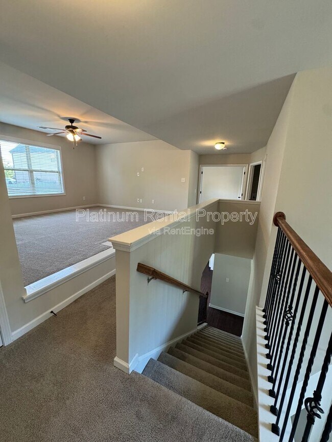 Building Photo - 1355 Slate Bend Dr