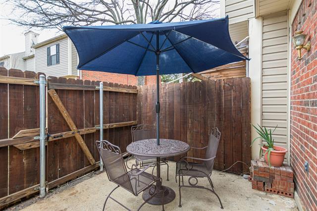 Building Photo - 224 Samuel Blvd