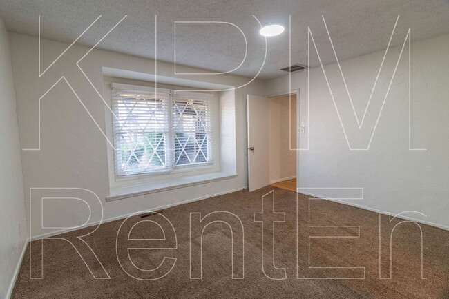 Building Photo - 5611 Tamworth Way