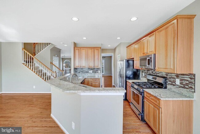 Building Photo - 43903 Thorncroft Terrace