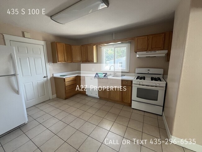 Building Photo - 435 S 100 E