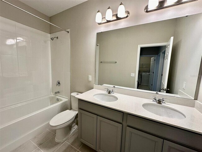 Building Photo - 4869 Lacewing Dr