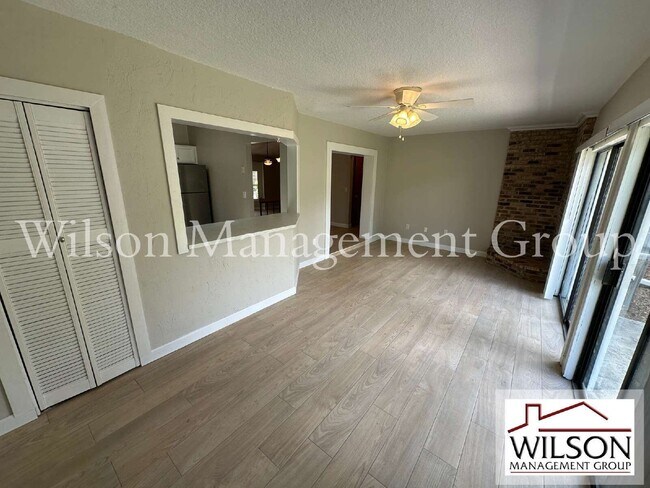 Building Photo - 840 Maraval Ct