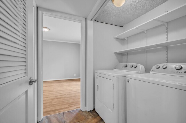 Building Photo - 214 Old Hickory Blvd