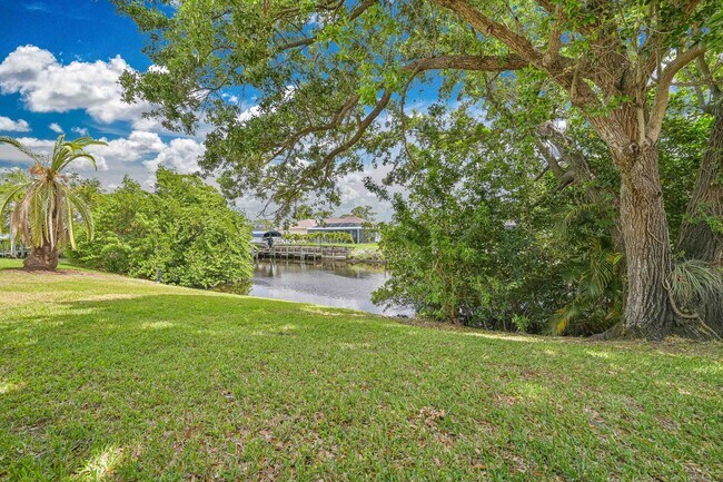 Building Photo - NOW AVAILABLE - Furnished Villa in Riverbend!