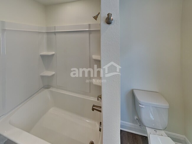 Building Photo - 5981 Sycamore Pl St